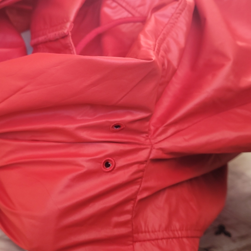 Red-Hot Fabletics Windbreaker - Picture 5 of 5